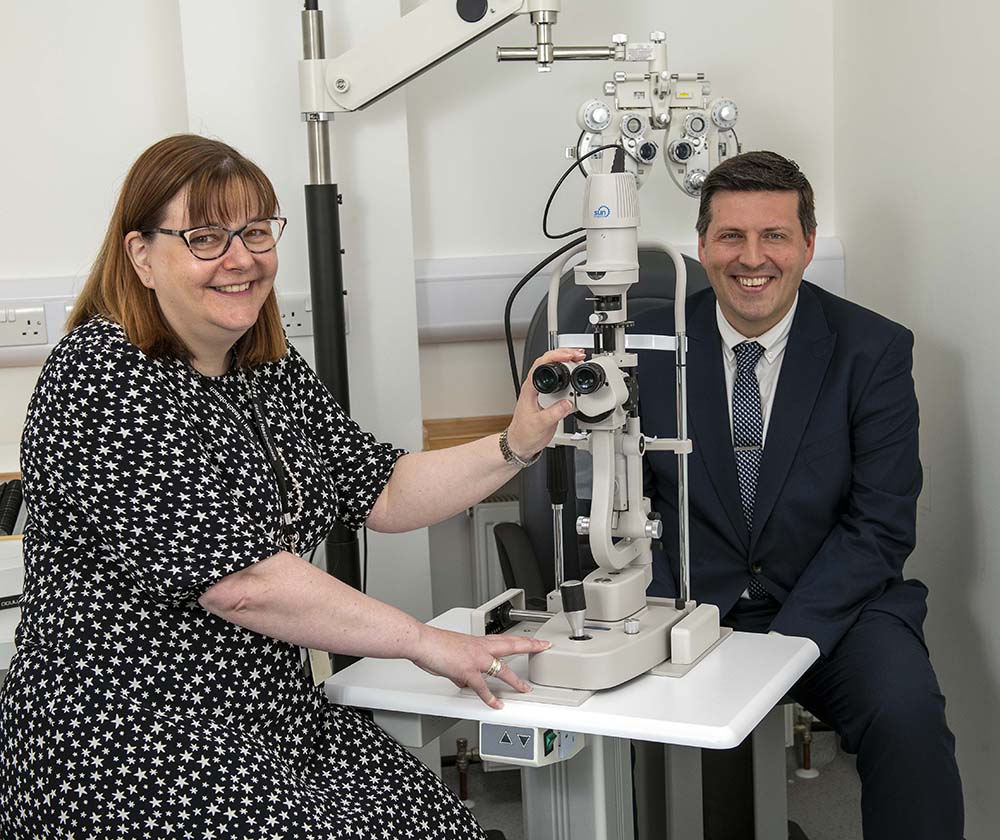 Minister praises UHI’s role in healthcare training and research 